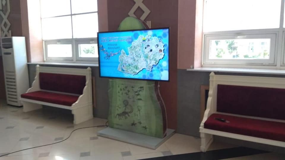 Интерактивную 3D-карту «TorusMaps» установили в уральском казахском драматическом театре
