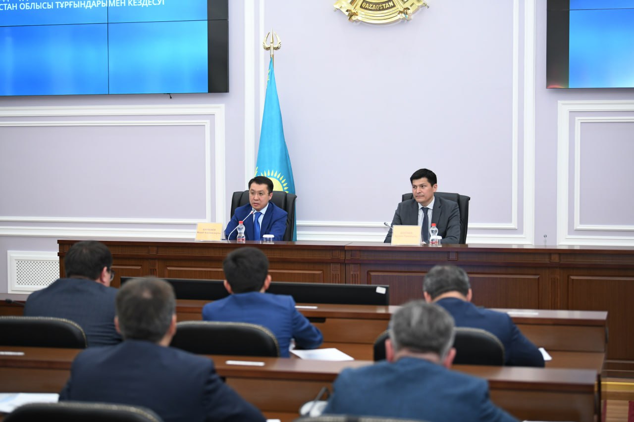 Министр Марат Карабаев провел личный прием граждан в ЗКО