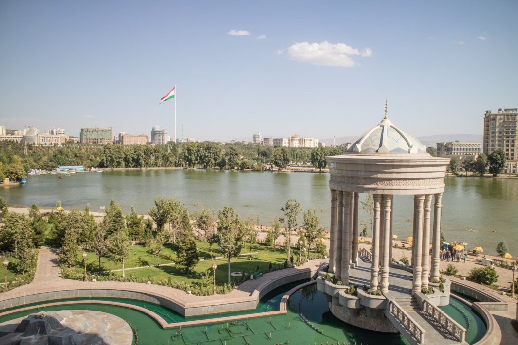 В пяти городах Таджикистана построят русскоязычные школы