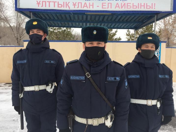 В  Уральске бойцы Нацгвардии задержали грабителя, находящегося в розыске