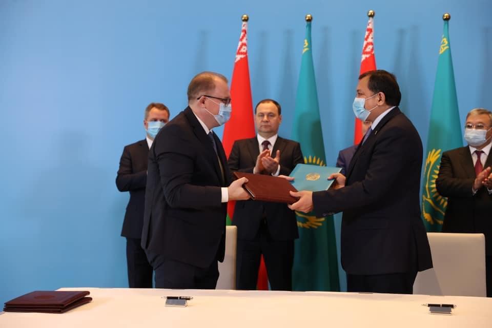 Казахстан и Беларусь подписали соглашение в области поставок нефти и нефтепродуктов